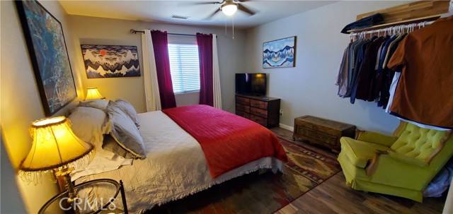 6683 Sherman Hoyt Avenue, 29 Palms CA: https://media.crmls.org/medias/dd52255b-cfbd-4e16-899a-acbaf77f1af5.jpg