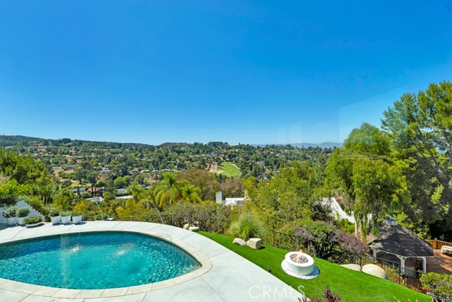 Detail Gallery Image 34 of 40 For 4015 Clarinda Dr, Tarzana,  CA 91356 - 5 Beds | 4 Baths