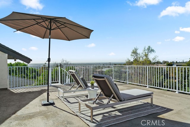 1101 Kenwood Place, Fullerton CA: https://media.crmls.org/medias/dd5309c8-a47a-4e40-91ea-35431df24530.jpg