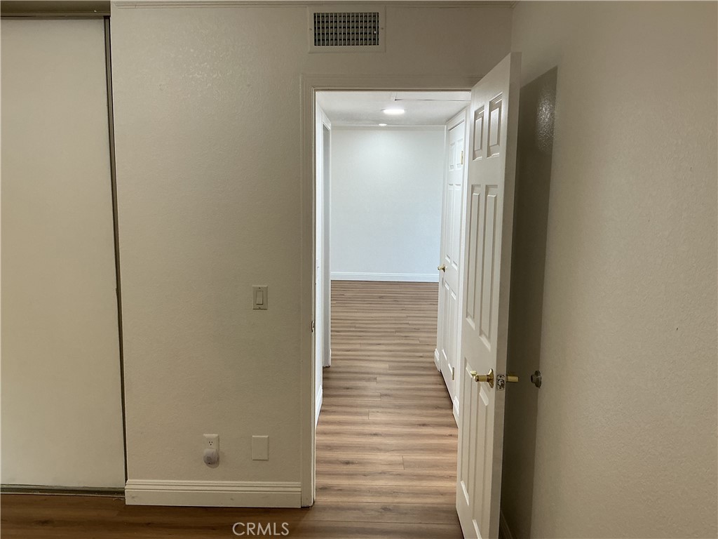 https://media.crmls.org/medias/dd5390db-2bed-41be-bd68-306670df4bd3.jpg?preset=X-Large