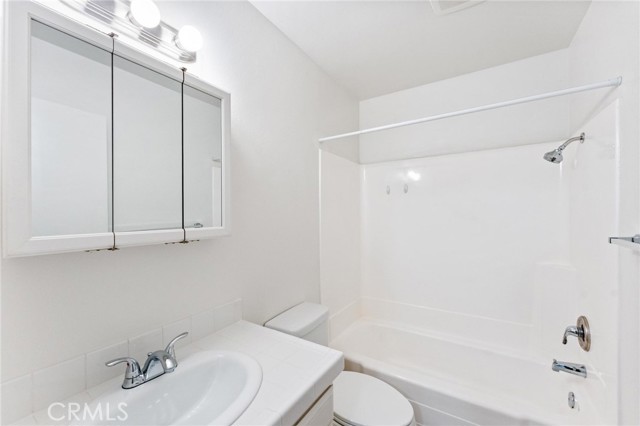 Detail Gallery Image 15 of 18 For 34042 Alcazar #B,  Dana Point,  CA 92629 - 2 Beds | 1 Baths