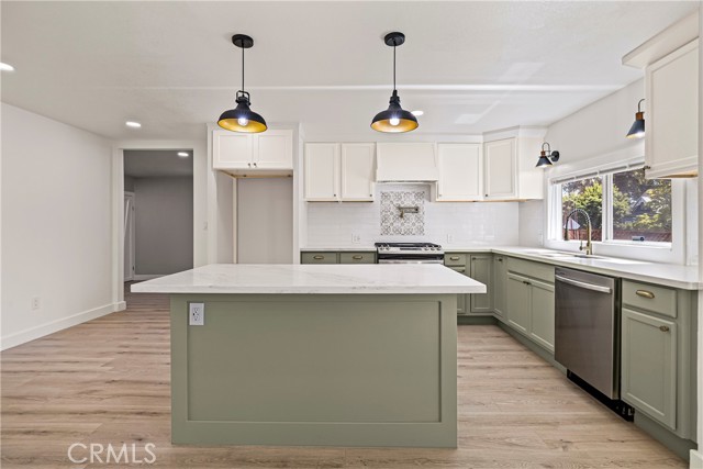 Detail Gallery Image 17 of 40 For 708 Johnson St, Red Bluff,  CA 96080 - 4 Beds | 2 Baths
