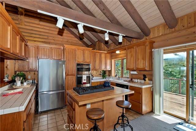 Detail Gallery Image 19 of 50 For 38595 Talbot Dr, Big Bear Lake,  CA 92315 - 3 Beds | 2/1 Baths