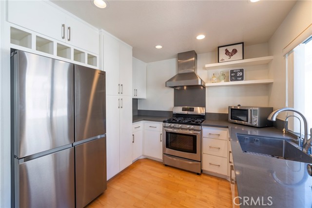 Detail Gallery Image 11 of 49 For 2577 Plaza Del Amo #730,  Torrance,  CA 90503 - 3 Beds | 2/1 Baths