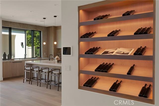 4455 Katherine Avenue, Sherman Oaks CA: https://media.crmls.org/medias/dd5514d8-50d3-498e-bc7c-8173531f196d.jpg