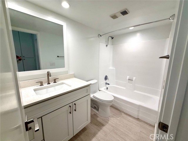 Detail Gallery Image 11 of 22 For 20702 El Toro #198,  Lake Forest,  CA 92630 - 1 Beds | 1 Baths