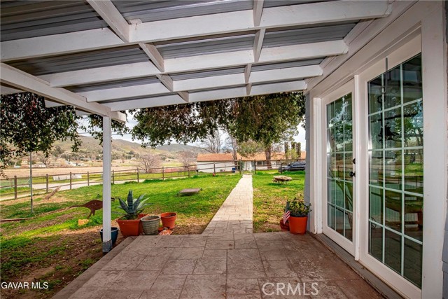 Detail Gallery Image 5 of 47 For 40115 87th, Leona Valley,  CA 93551 - 2 Beds | 1 Baths