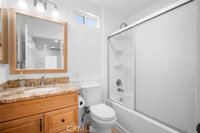 Detail Gallery Image 21 of 31 For 16814 Hartland, Lake Balboa,  CA 91406 - 3 Beds | 2 Baths