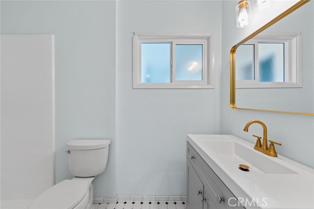 Detail Gallery Image 19 of 32 For 14032 Woodlawn Ave, Tustin,  CA 92780 - 4 Beds | 2 Baths