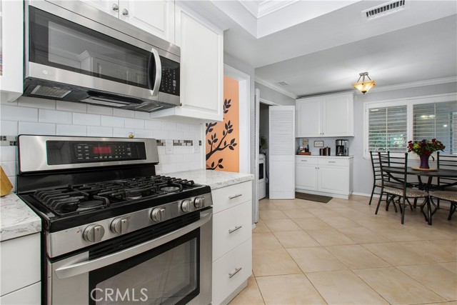 Image 16 of 41 For 1451 Trenton Drive