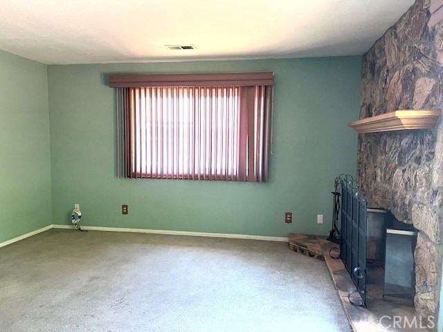 Image 4 of 25 For 360 Dover Court