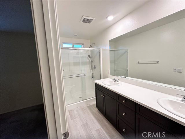 Detail Gallery Image 5 of 10 For 10341 Meadow Lark Ave, Moreno Valley,  CA 92557 - 3 Beds | 2/1 Baths