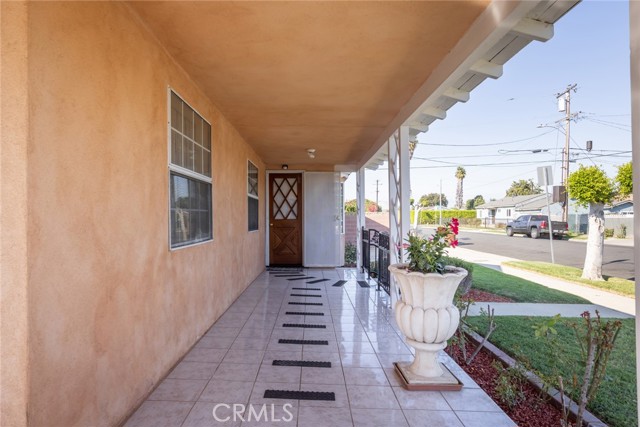 porch , kitchen entrance