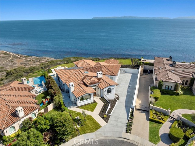 Detail Gallery Image 17 of 66 For 32042 Isthmus View Dr, Rancho Palos Verdes,  CA 90275 - 6 Beds | 6/2 Baths