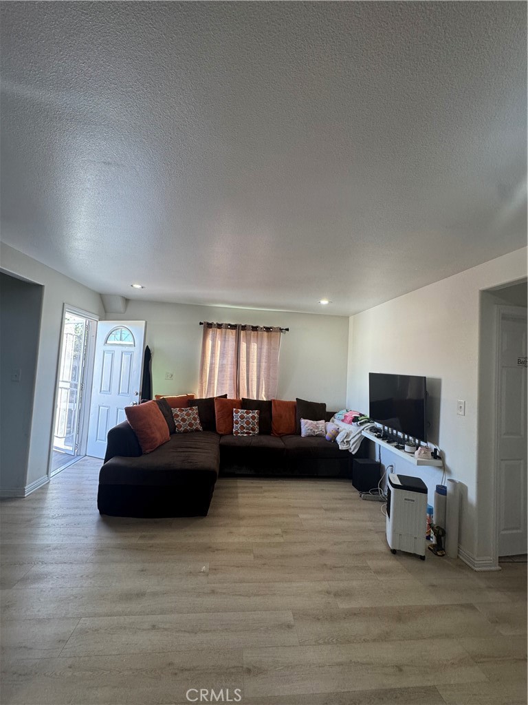 MLS #SR25194158 image #11