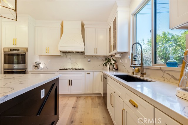 Detail Gallery Image 7 of 37 For 17065 Cantlay, Lake Balboa,  CA 91406 - 4 Beds | 3 Baths