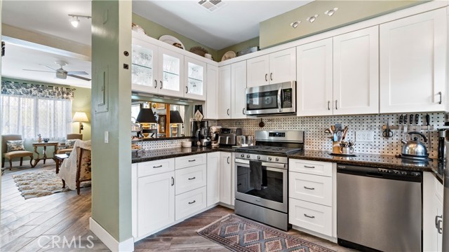 Detail Gallery Image 2 of 42 For 401 E Vista Chino #6,  Palm Springs,  CA 92262 - 2 Beds | 2/1 Baths