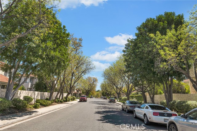 Detail Gallery Image 39 of 43 For 29752 Strawberry Hill Dr, Agoura Hills,  CA 91301 - 3 Beds | 3 Baths