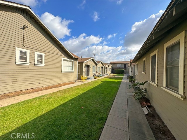 Detail Gallery Image 11 of 21 For 812 Myrtle Ave, Inglewood,  CA 90301 - – Beds | – Baths