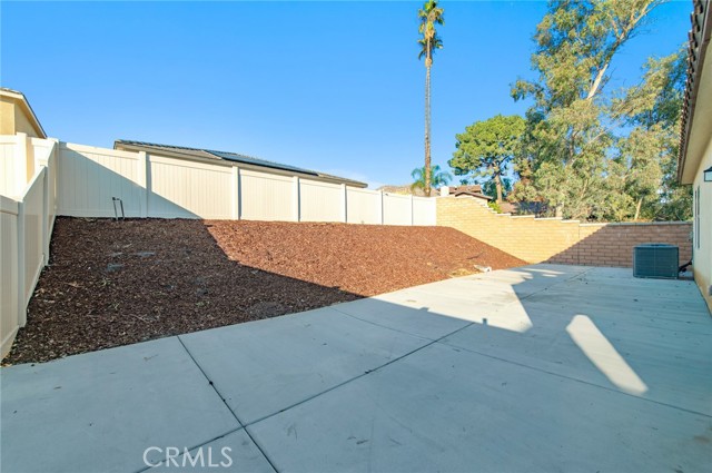 Detail Gallery Image 5 of 38 For 19946 Cara Cara, Riverside,  CA 92507 - 4 Beds | 2 Baths