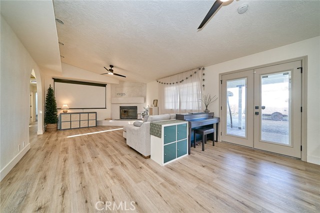 Detail Gallery Image 9 of 28 For 9783 Corton Rd, Phelan,  CA 92371 - 3 Beds | 2/1 Baths