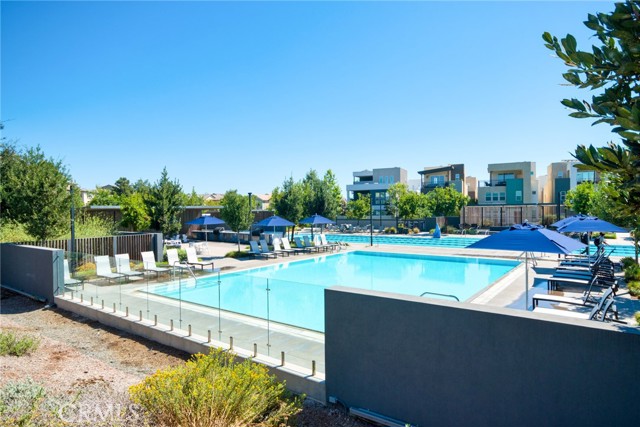 133 Aspect, Irvine CA: https://media.crmls.org/medias/dd5acba4-1a9d-4473-a571-db3fce51677d.jpg