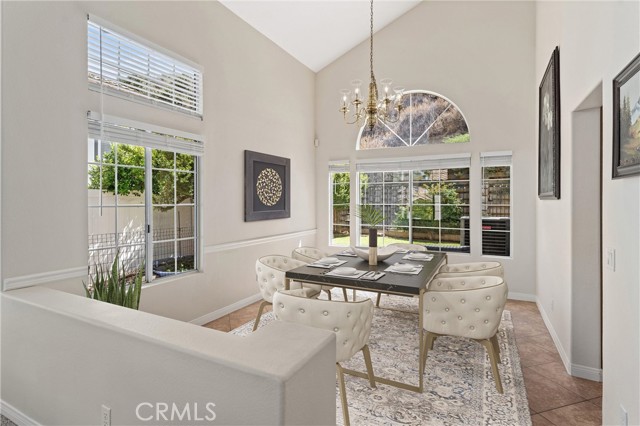 4150 San Ramon Drive, Corona CA: https://media.crmls.org/medias/dd5c9d5b-d26e-4a79-8622-f0f15f2aa04e.jpg