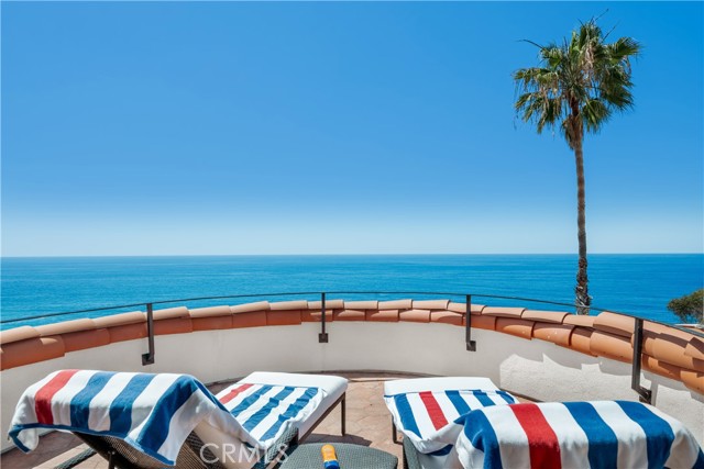 Detail Gallery Image 27 of 43 For 32061 Coast Hwy, Laguna Beach,  CA 92651 - 4 Beds | 4/2 Baths