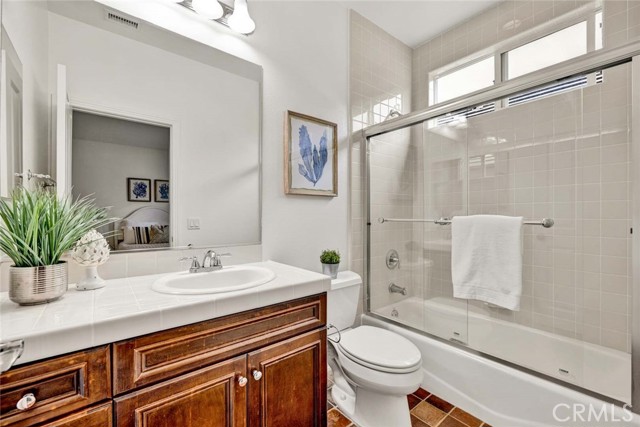 Detail Gallery Image 19 of 29 For 507 Celestial Pt, Tustin,  CA 92782 - 5 Beds | 4/1 Baths