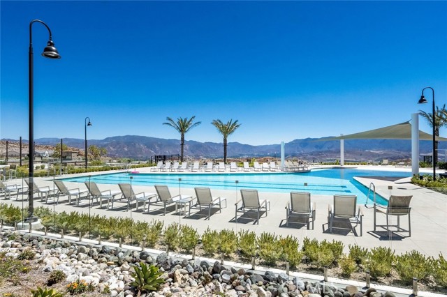 Detail Gallery Image 34 of 39 For 17806 Top Court, Canyon Country,  CA 91350 - 2 Beds | 2 Baths