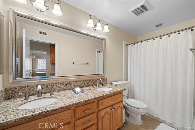 2811 N Roxbury, Orange CA: https://media.crmls.org/medias/dd5db30a-2a00-477c-b83e-86341698fc45.jpg