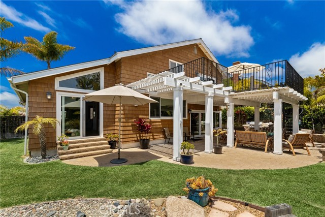 27492 Via Valor, Dana Point CA: https://media.crmls.org/medias/dd5dbe25-122a-448e-91c1-bb014469d944.jpg
