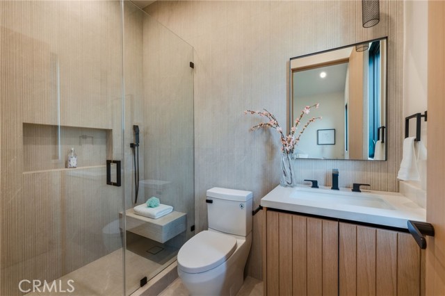 Detail Gallery Image 21 of 36 For 16252 Addison St, Encino,  CA 91436 - 7 Beds | 7/1 Baths