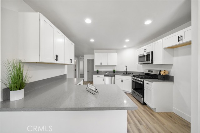 Kitchen - Quartz Tops