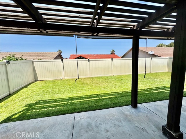 11308 Sherwood Court, Fontana CA: https://media.crmls.org/medias/dd5eadf1-0484-4625-a8af-6d2465dadde2.jpg