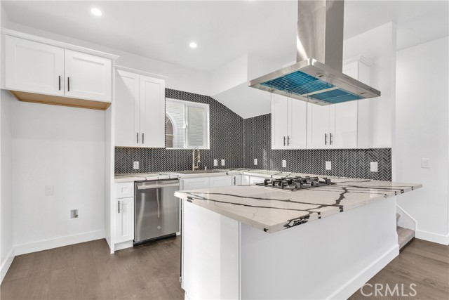 Detail Gallery Image 7 of 25 For 3635 Locust St, Riverside,  CA 92501 - 4 Beds | 2 Baths