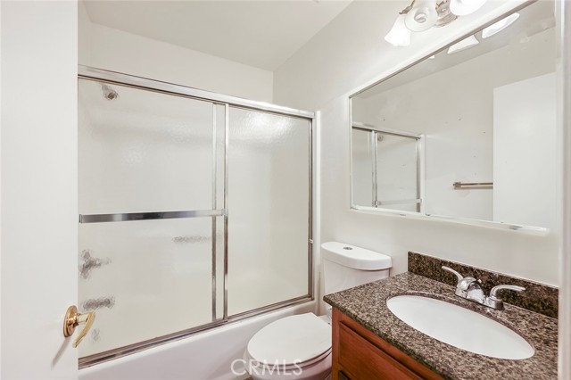 Detail Gallery Image 12 of 16 For 25 Palmetto Dr #B,  Alhambra,  CA 91801 - 3 Beds | 2/1 Baths