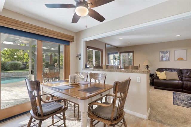 Detail Gallery Image 16 of 49 For 2707 Bitternut Cir, Simi Valley,  CA 93065 - 4 Beds | 3 Baths