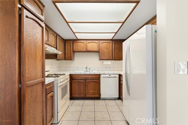 2599 Walnut, 128 photo 18