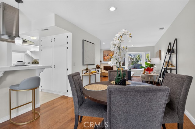 20730 Devonshire, D photo 11