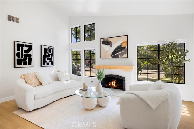 Detail Gallery Image 7 of 36 For 99 Village Loop Rd, Phillips Ranch,  CA 91766 - 4 Beds | 2 Baths