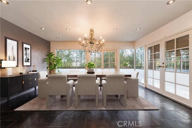 Detail Gallery Image 2 of 52 For 3750 Crownridge Dr, Sherman Oaks,  CA 91403 - 4 Beds | 4 Baths