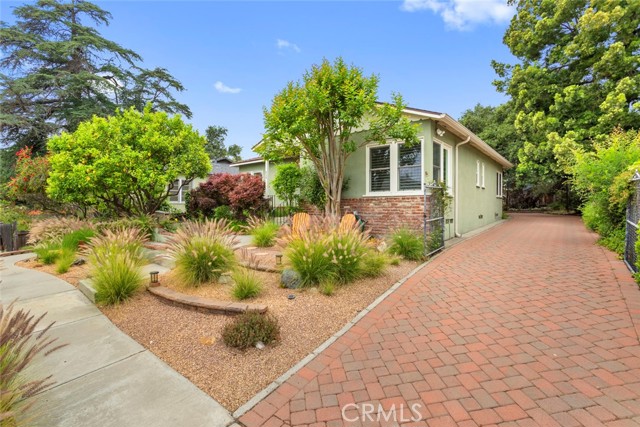 825 Valley View Avenue, Monrovia, California 91016, 3 Bedrooms Bedrooms, ,2 BathroomsBathrooms,Single Family Residence,For Sale,Valley View,WS24086750