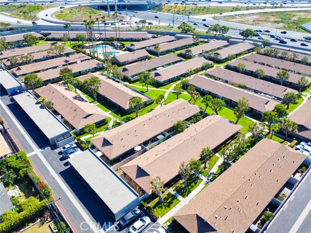 8034 Worthy Drive, Westminster CA: https://media.crmls.org/medias/dd62833f-a3d7-41f4-9b7e-08c5de43de3f.jpg