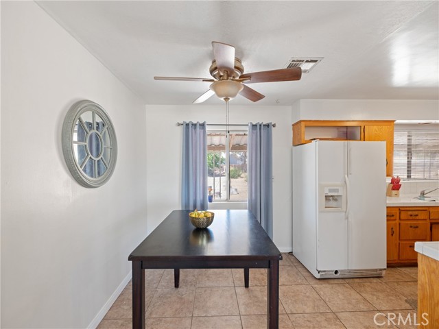 Detail Gallery Image 13 of 28 For 8878 Lassen Ave, Hesperia,  CA 92345 - 3 Beds | 2 Baths