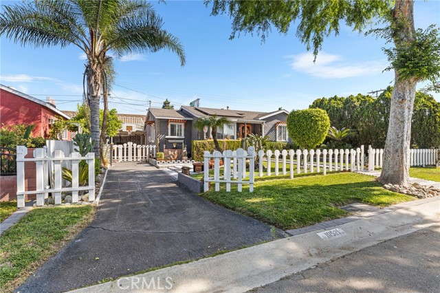 Detail Gallery Image 2 of 27 For 10521 Asher Street, El Monte,  CA 91733 - 4 Beds | 2 Baths