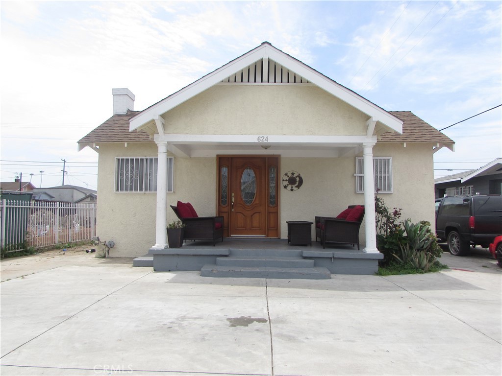 624 W 49th Street, Los Angeles, CA 90037