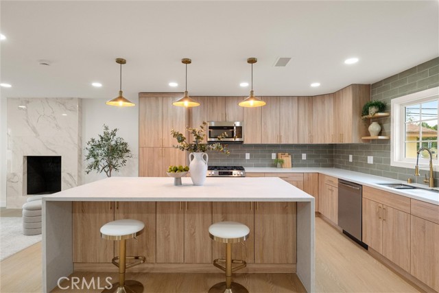 Front Image Thumbnail for CRPW26087751