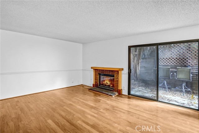 Detail Gallery Image 6 of 30 For 1110 Strawberry, Glendora,  CA 91740 - 2 Beds | 3 Baths