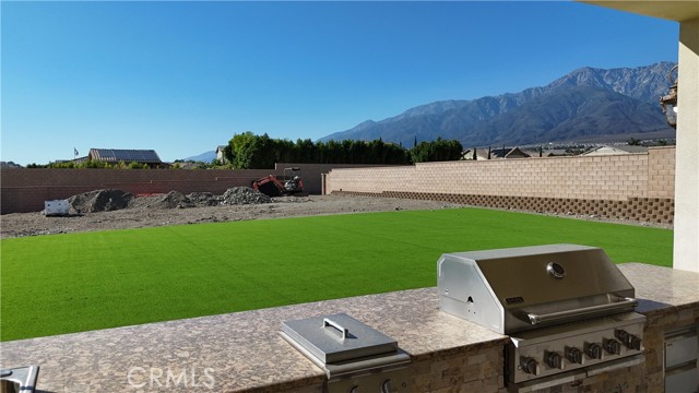 6348 Echo Mountain, Rancho Cucamonga CA: https://media.crmls.org/medias/dd64c0b2-01ad-4b44-aabd-79c8262c683c.jpg